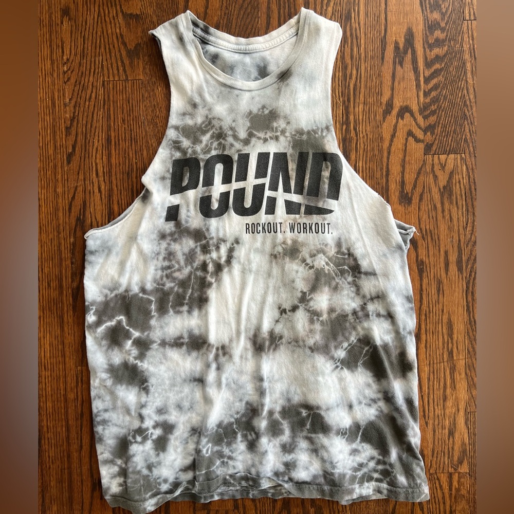 Pound Tie Dye tank size medium (unisex)